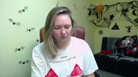 Sally online show from November 3, 6:56 pm