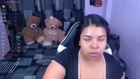 salomejonees online show from October 11, 11:25 am