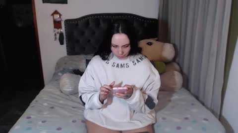 yenny online show from March 13, 4:58 am