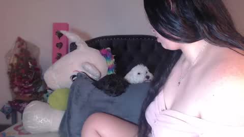 yenny online show from February 5, 4:06 am