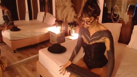 SAM MANSON online show from July 21, 6:08 pm