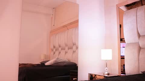 samantavazquez online show from February 13, 1:02 pm