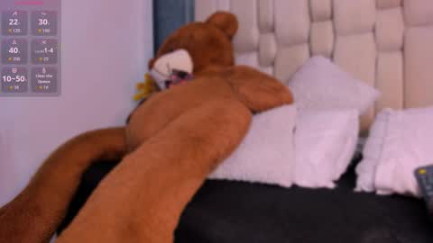 samantavazquez online show from September 23, 12:25 pm