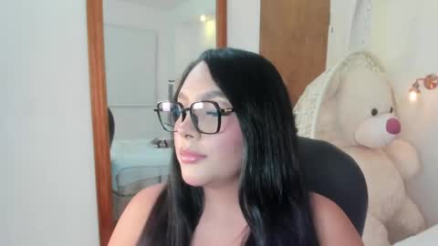 Samantha Bitelly online show from May 7, 10:46 pm