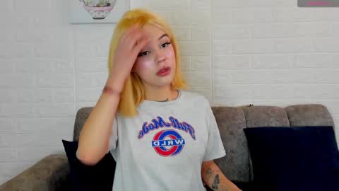 samantha_browwnn online show from January 24, 7:07 pm