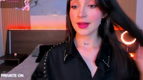 samantha_moons online show from May 7, 1:32 am
