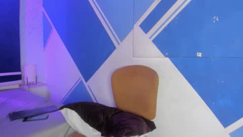 Samantha Ferrer online show from February 7, 4:05 am