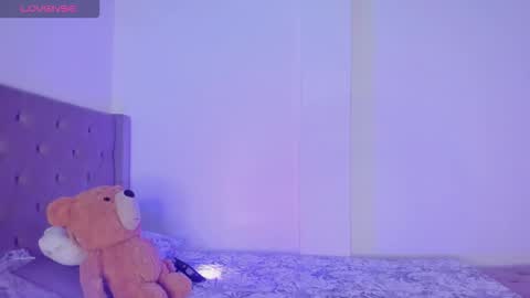 Samara is my name a pleasure delighted that you are here leave your thumb up it is important to me online show from February 11, 2:58 am