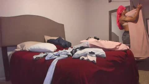 Yaya online show from February 11, 12:36 am