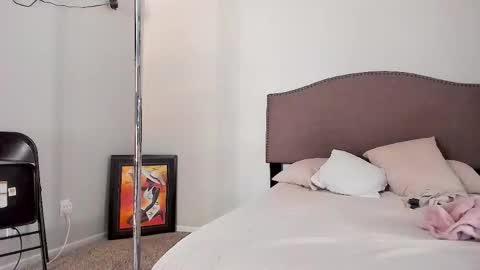 Yaya online show from October 16, 10:45 pm