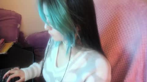   online show from March 27, 7:32 am