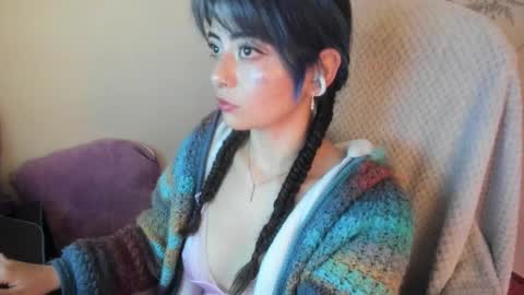   online show from December 16, 9:26 am