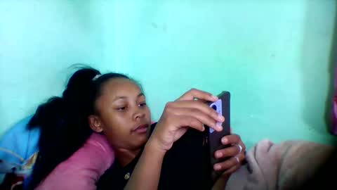 sandra1253099 online show from May 31, 6:09 pm
