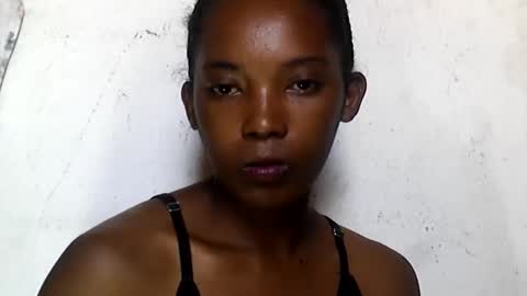 sandrine718 online show from February 23, 7:30 am