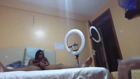 santalicious online show from March 26, 6:31 pm