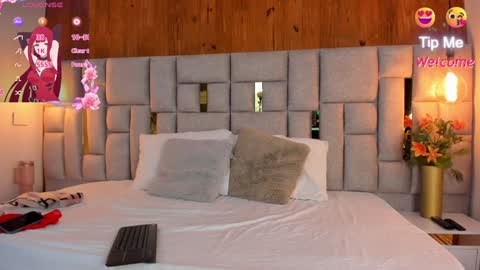 Saori  online show from February 8, 11:55 am