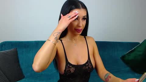 Im Sara I am happy to be here  online show from March 5, 5:39 pm