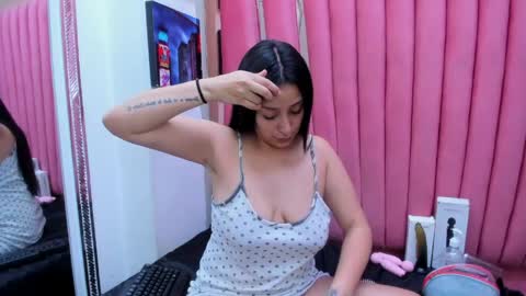 sara_honny online show from April 11, 10:46 pm