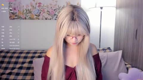 Sara  new account  give me thomb up  Follow me   help me reach 15k followers again   online show from February 27, 11:26 pm