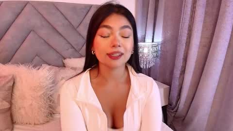 sara_owens7 online show from March 20, 5:12 am