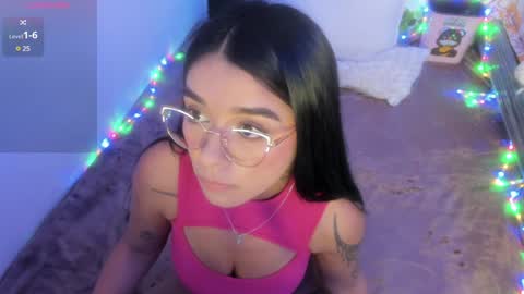 sara_ramirez0 online show from January 30, 1:33 am