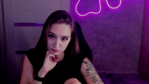 Sara online show from October 28, 5:52 pm