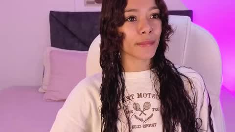 sara  online show from October 1, 1:16 pm