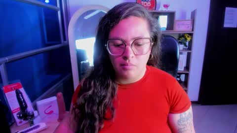 sara_thonson_ online show from November 11, 3:24 am