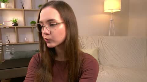 Im Sara  online show from December 21, 6:56 pm