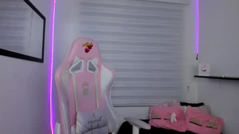 Sarah Ramirez online show from January 14, 3:22 am