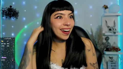 Sara online show from February 4, 9:41 pm