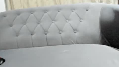 Queen Ssaraah online show from October 31, 8:35 pm