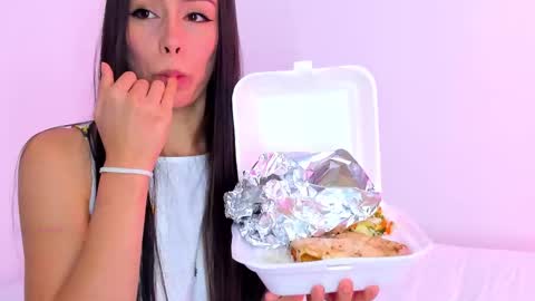 Sara online show from February 13, 6:16 pm