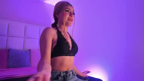 Sara online show from September 22, 3:49 am