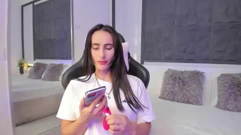  Sara Gomez  online show from January 8, 12:42 pm