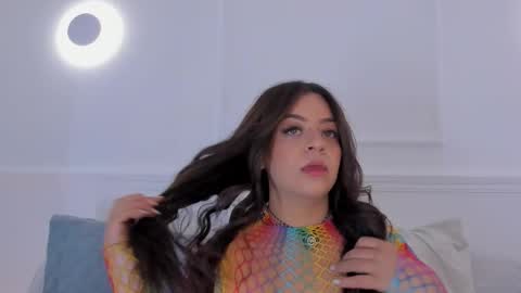 Sarah Bonneth online show from March 19, 11:58 am