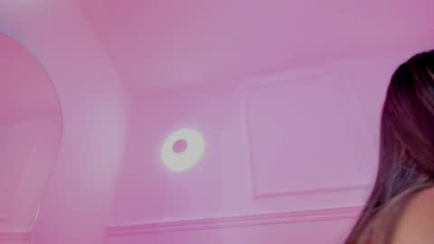 Sarah Bonneth online show from April 14, 12:49 pm