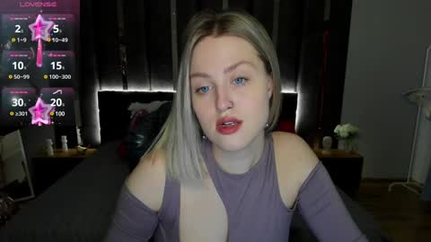 Sarah online show from February 26, 1:03 am