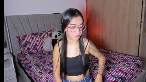 Sarah online show from June 2, 1:39 am