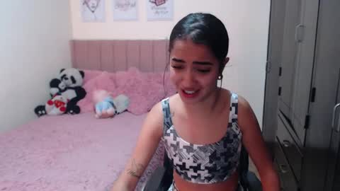 Sarah online show from January 5, 1:45 am