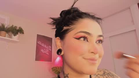   online show from September 19, 6:23 am