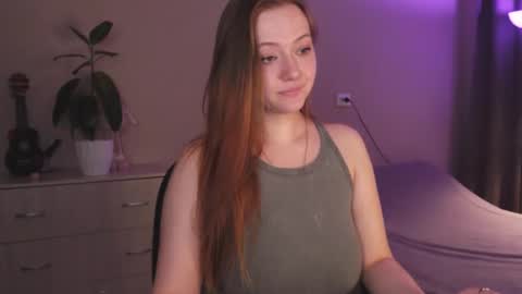 Sarah online show from February 5, 3:37 pm