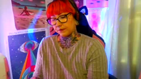 Sarah T online show from October 9, 10:14 pm