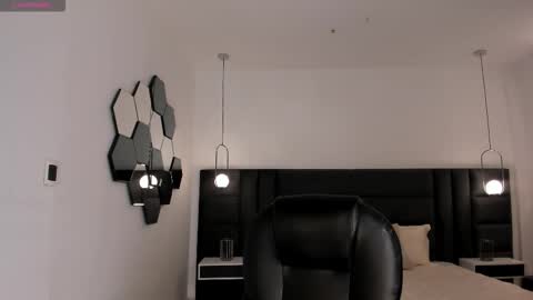 Sarah  independent model online show from December 22, 5:21 am