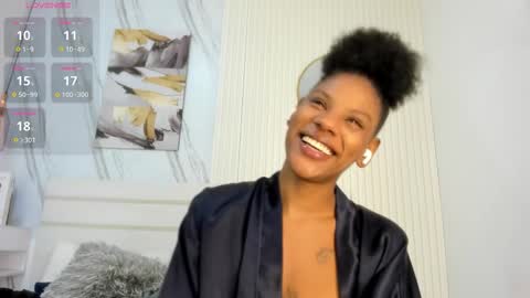 Sara Lewis online show from March 22, 10:10 am