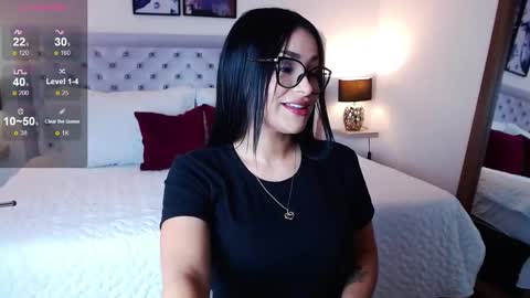   Sara  online show from February 13, 3:03 pm