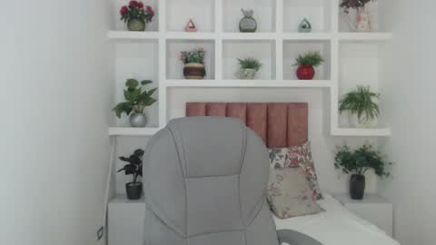 Saray Vega online show from November 21, 8:55 pm