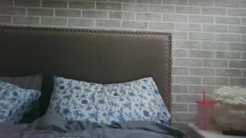 Sara online show from March 2, 2:47 pm