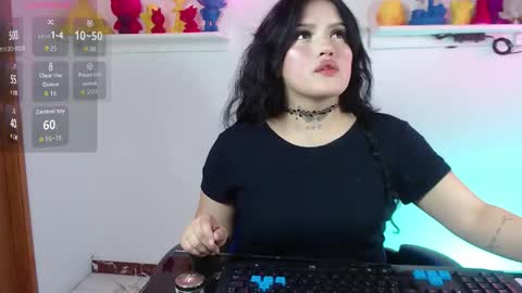 Sari  online show from March 18, 4:39 am