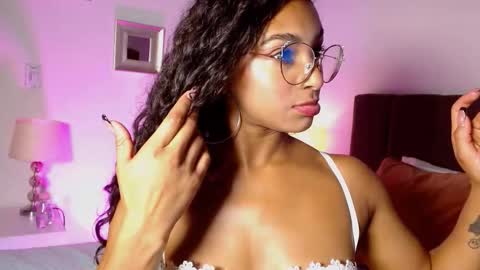 sasha_bowei online show from November 12, 12:52 am